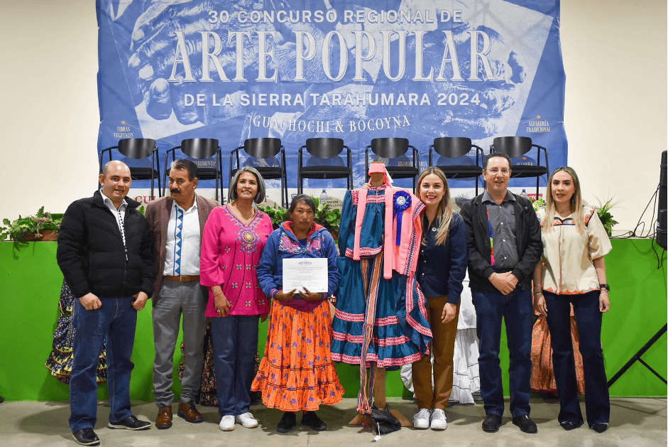 1. 27-oct-24 Premia FODARCH ganadores del 30 Concurso Regional de Arte Popular en la Sierra Tarahumara 2024 (6)