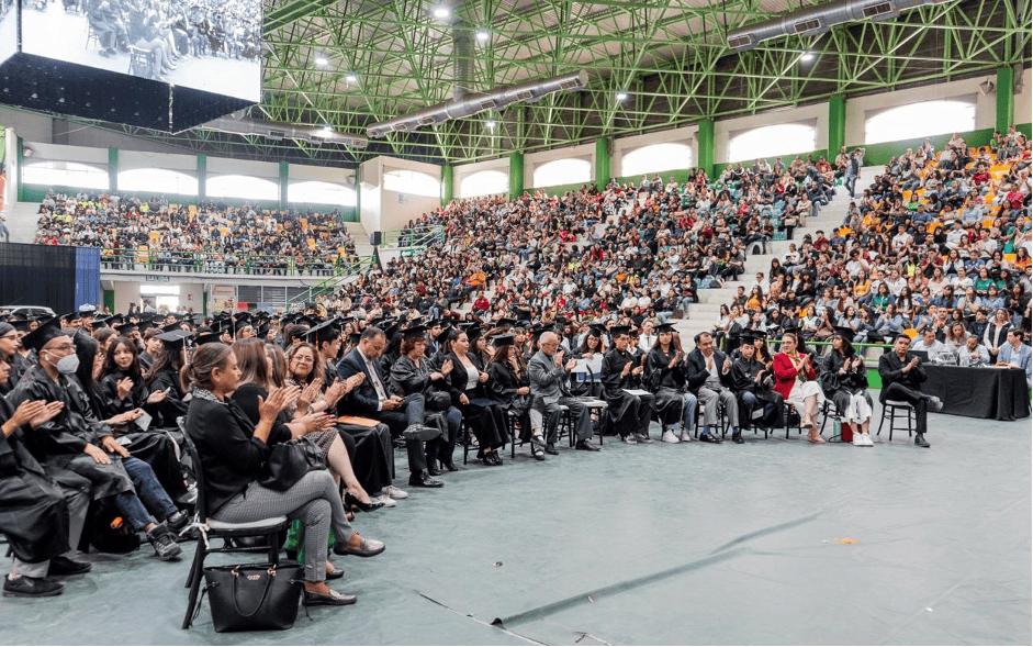 2. 24-oct-24 Premia y reconoce Estado estudiantes de excelencia (4)