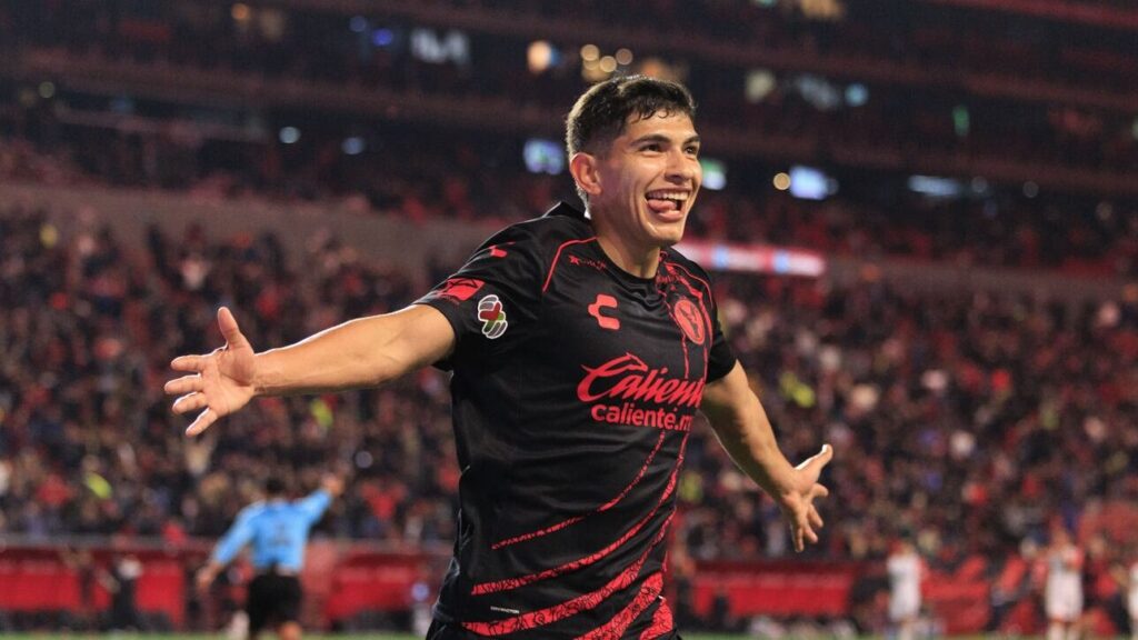 8. 25-nov-24 Xolos de Tijuana Golea 3-0 a Atlas y Avanza a Cuartos de Final