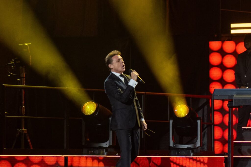8. 27-nov-24 Luis Miguel Cautiva a Más de 23 Mil Fans en San Luis Potosí (3)