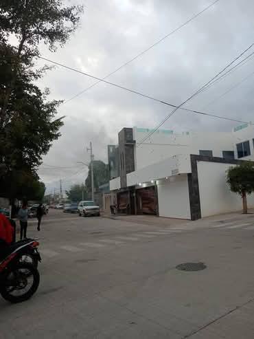 5. 09-ene-25 Balean e incendian casa de los padres del influencer Markitos Toys en Culiacán (2)