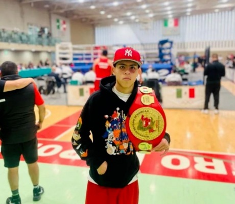 7. 08-ene-25 Ari Bonilla es nombrado Novato del Año por Nación Boxeo (2)