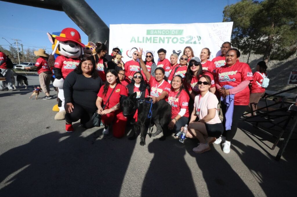 4. 31-mar-25 Corren 350 perritos en carrera familiar y solidaria en El Chamizal (2)
