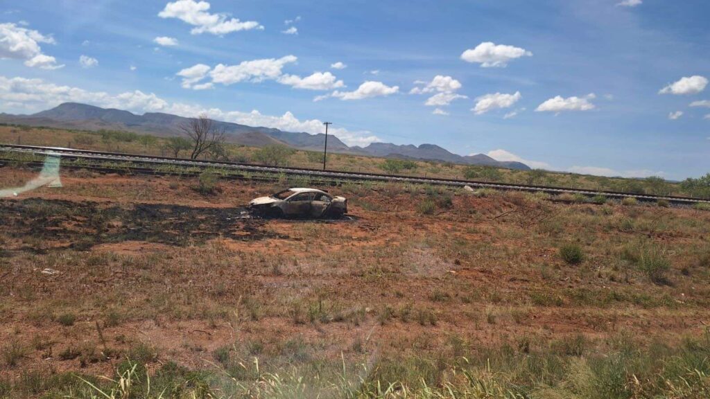 2. 06-may-25 Vehículo se incendia en carretera Chihuahua–Juárez; familia resulta ilesa
