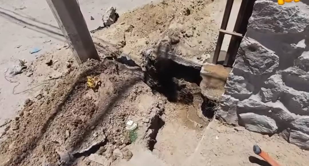 5. 28-jul-25 ¡Se pasan de listos! Encuentran toma clandestina en supuesto “lote baldío” que en realidad era ¡jardín de eventos! (2)